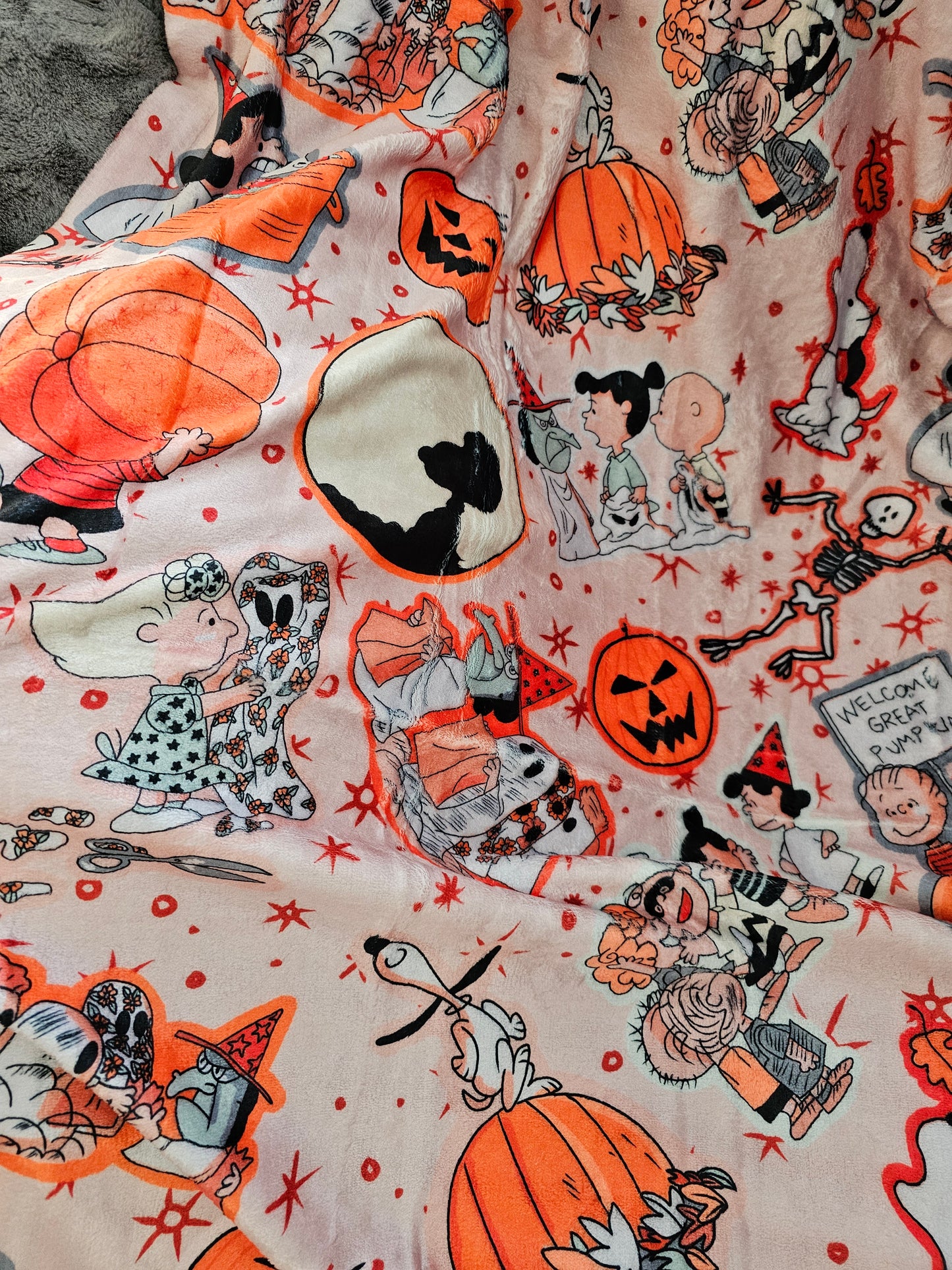 Rts: great pumpkin 50x60 blanket