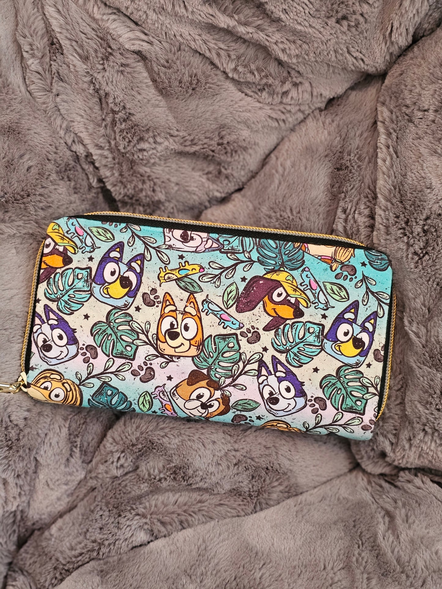 Tropical heeler wallet