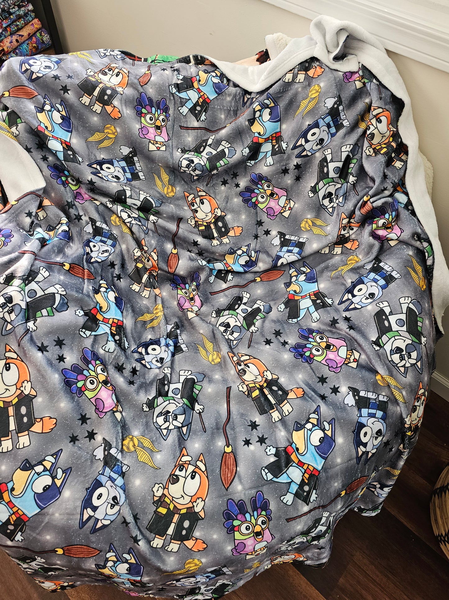 Preorder: wizard heelers blanket 50x60