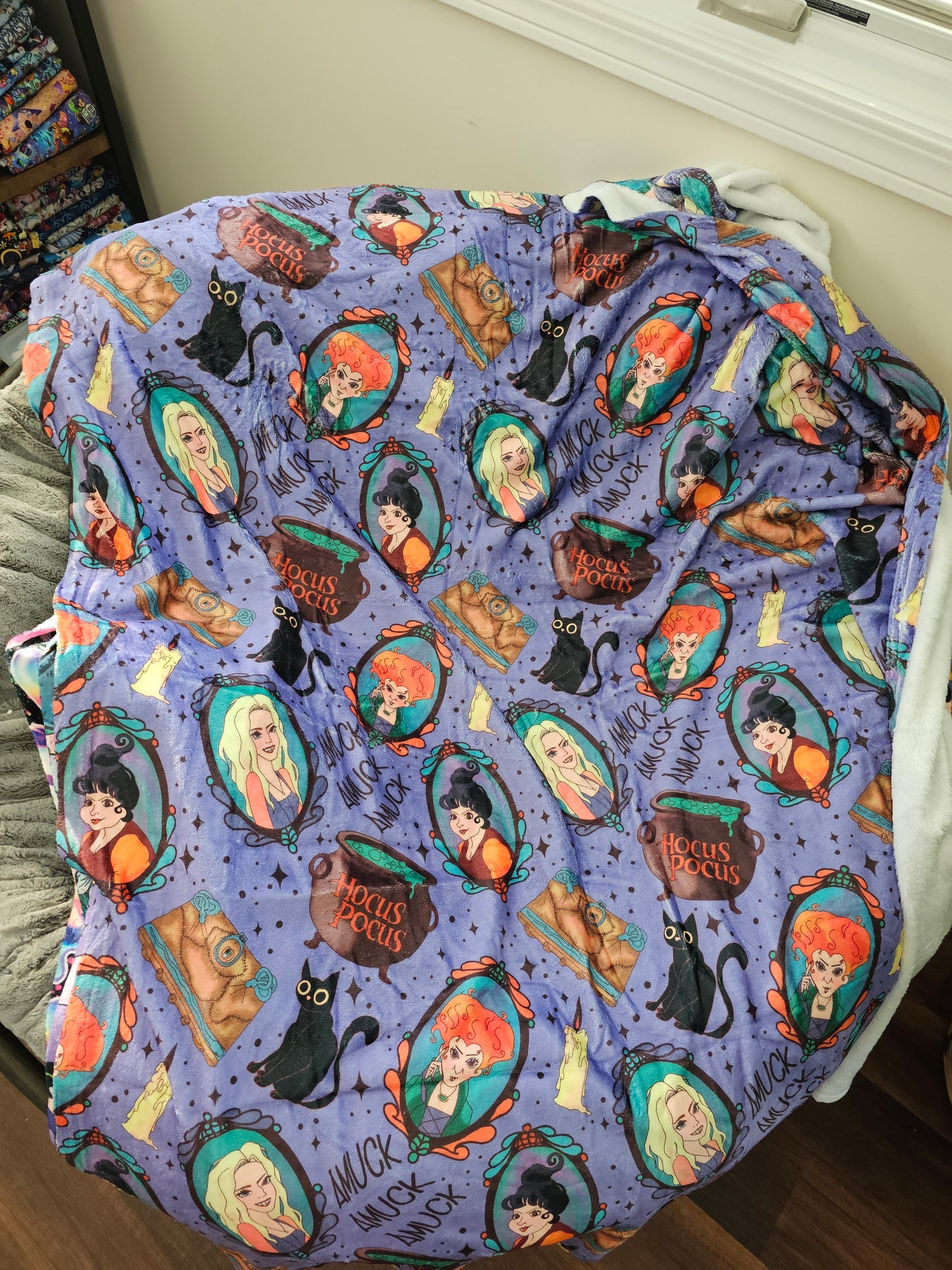 Preorder: Amuck 50x60 blanket