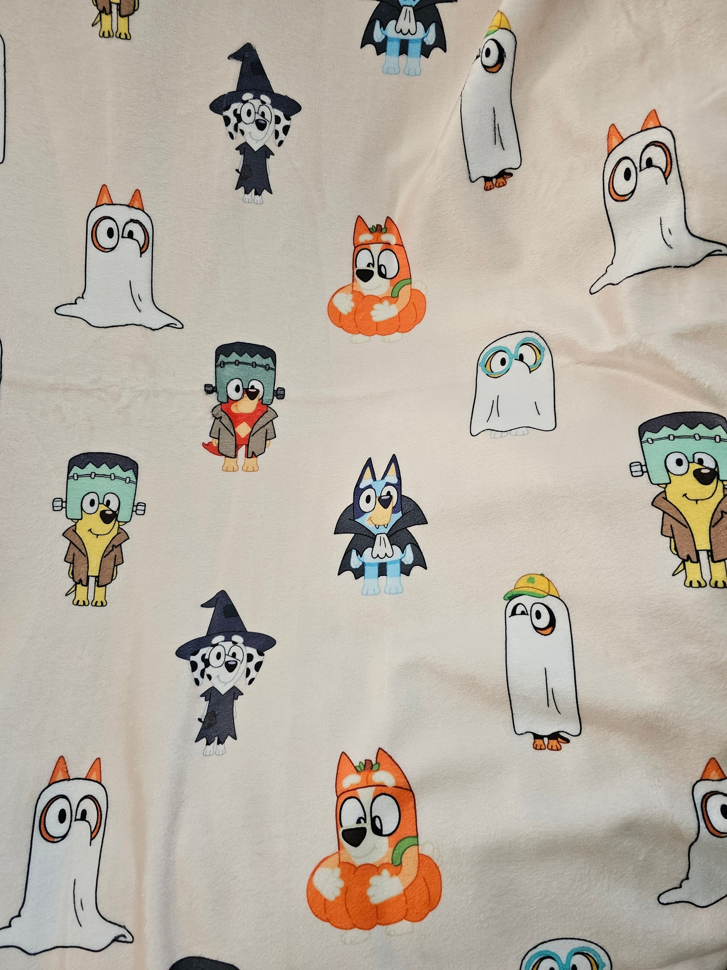 Rts: simple halloween heelers 50x60 blanket