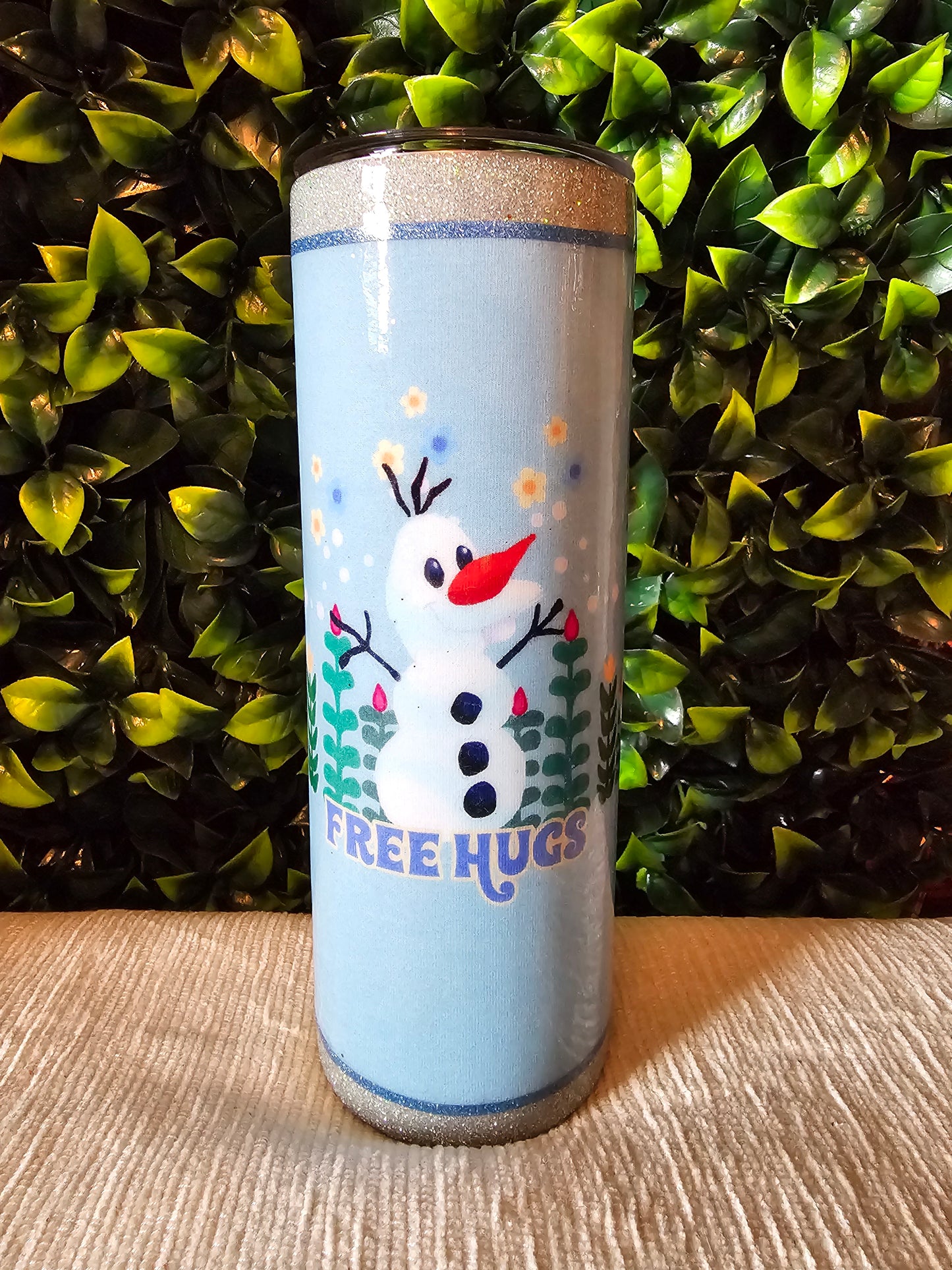 Free hugs tumbler