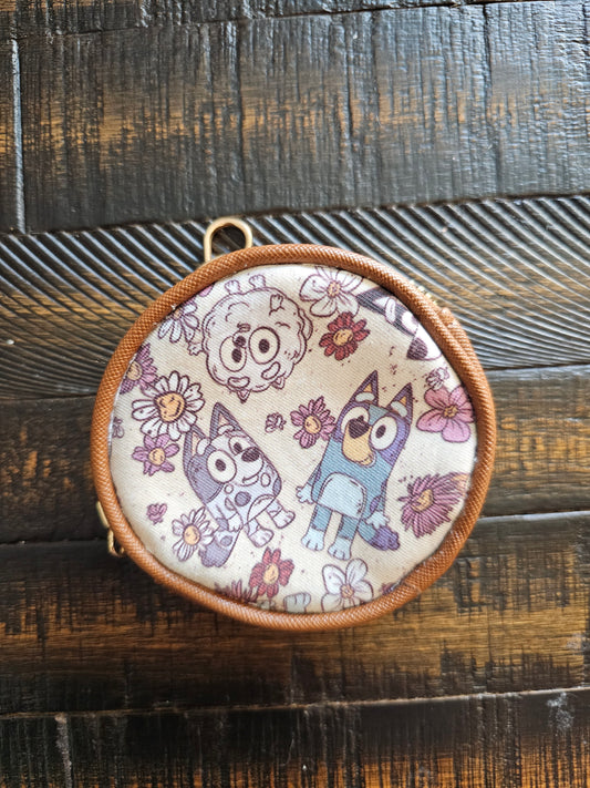 Flower heeler coin purse