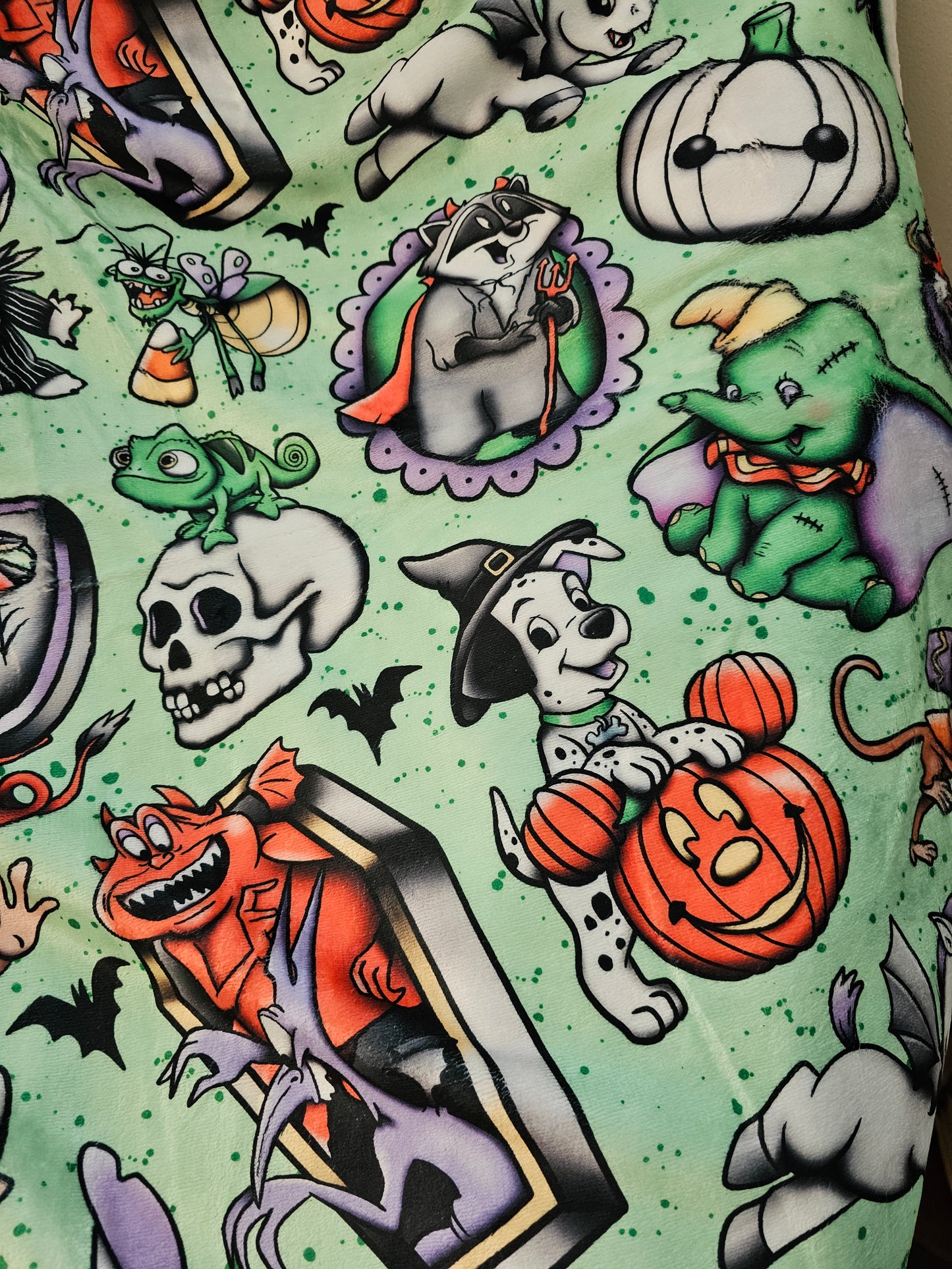 Preorder: sidekicks halloween 50x60 blanket