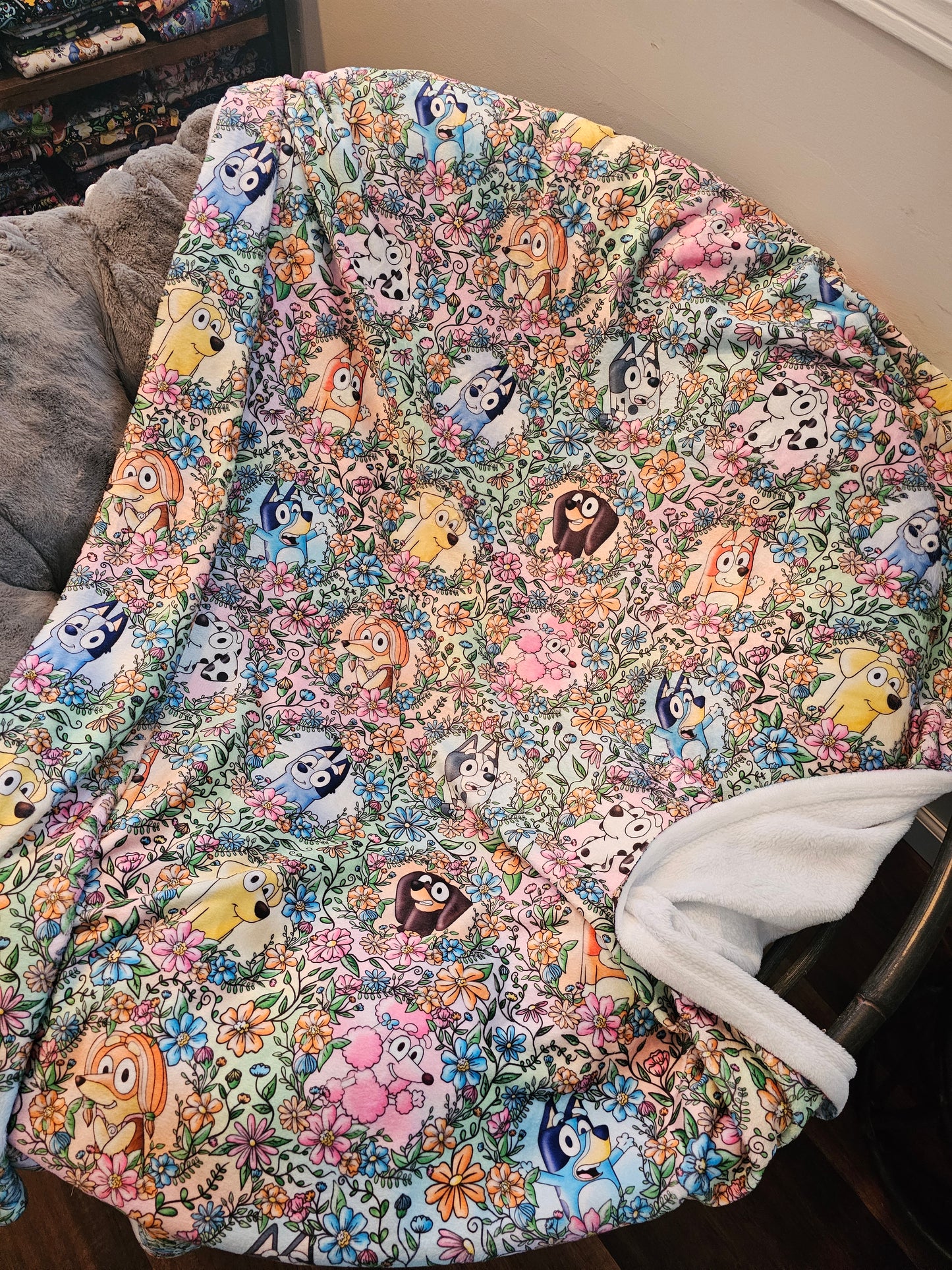 Preorder: floral heeler 50x60 blanket