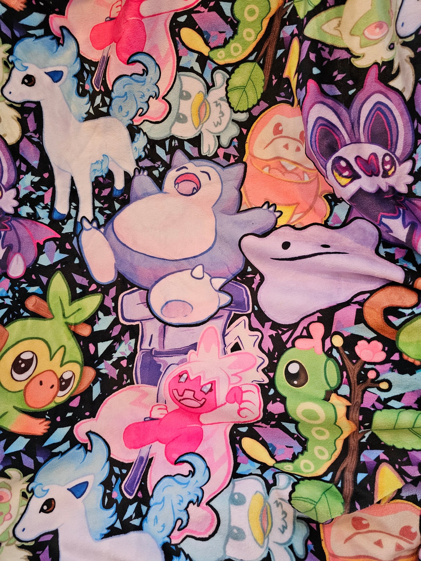 Preorder: neon mosters 50x60 blanket