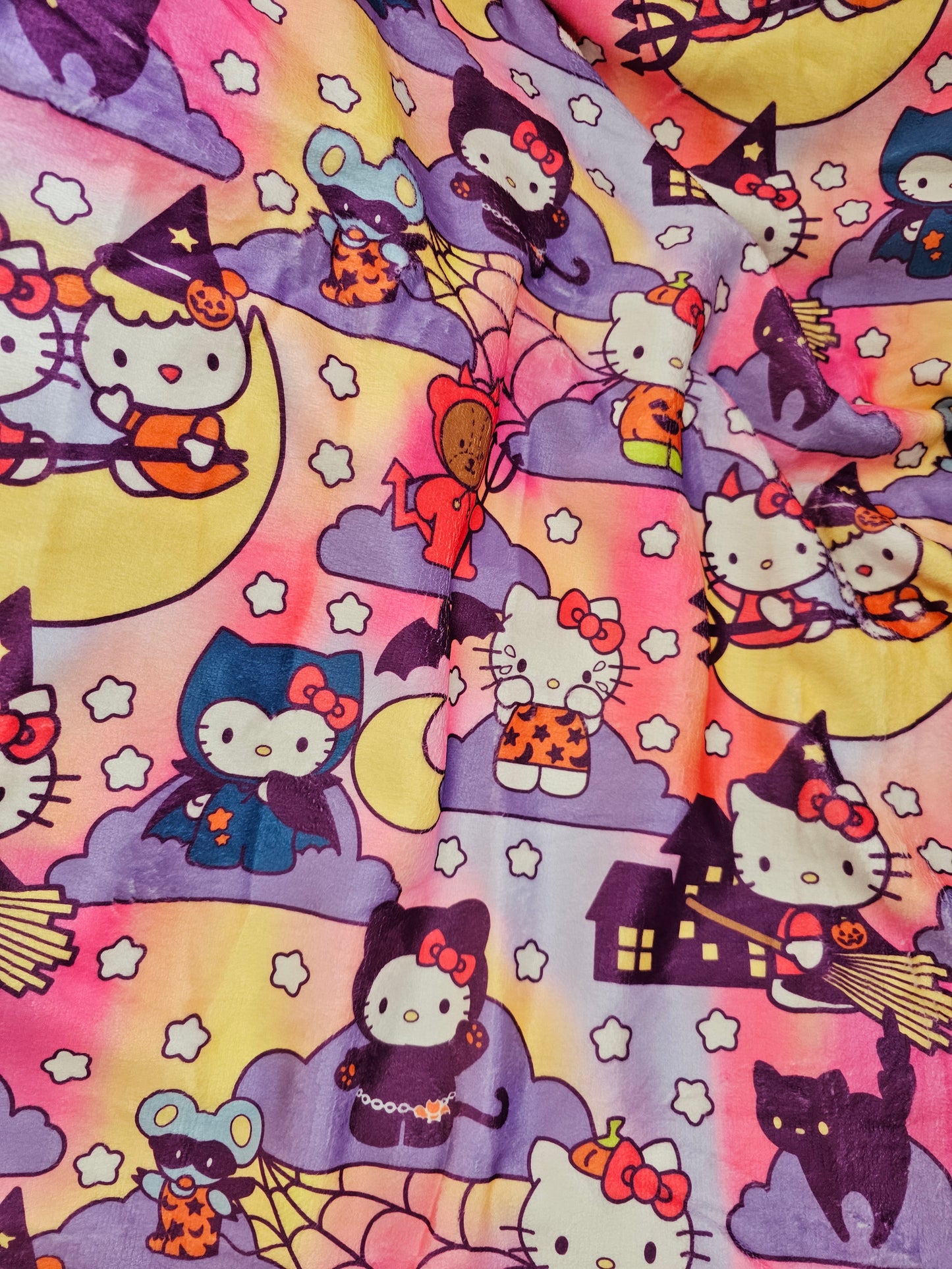 Preorder: kitty halloween 50x60 blanket