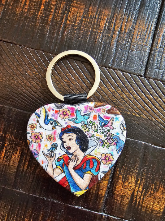 Snow white keychain